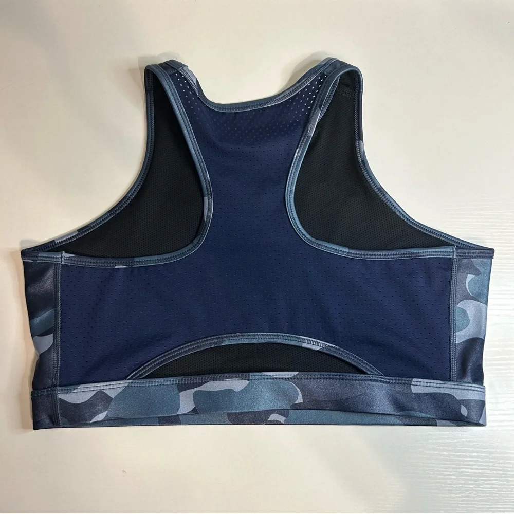 Nike High Neck Camo‎ Sports Bra, L